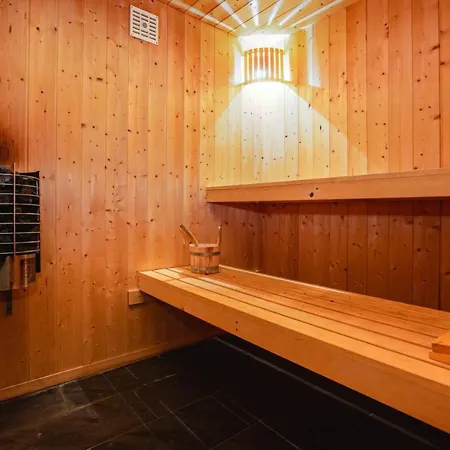 Fabulous Luxury Chalet W. Jacuzzi Sauna *