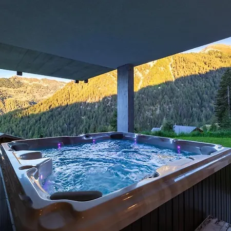 Chalet Fabulous Luxury Chalet W. Jacuzzi Sauna *