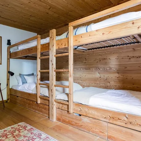 Fabulous Luxury Chalet W. Jacuzzi Sauna בקתה *